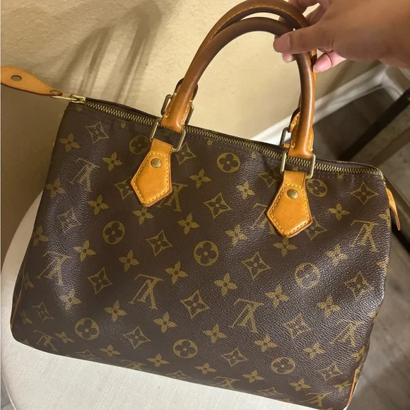 AUTHENTIC GENTLY USED LOUIS VUITTON SPEEDY 30 - Picture 1 of 12
